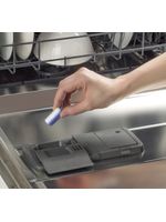 Whirlpool DISHWASHING TAB100 Lifestyle people