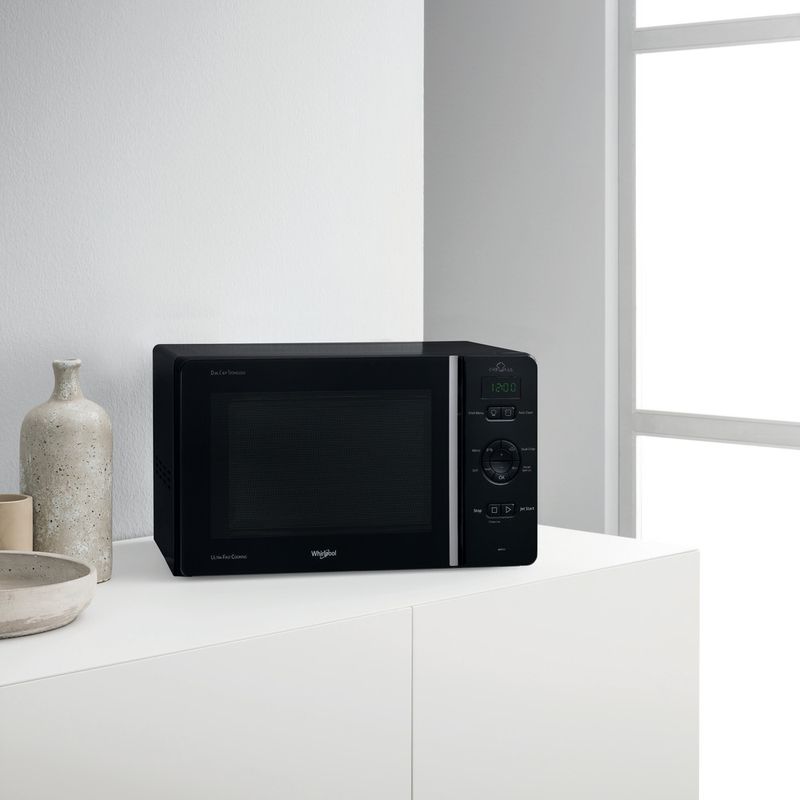 Whirlpool Four micro-ondes Pose-libre MCP 345 BL Noir Electronique 25 Micro-ondes + gril 800 Lifestyle perspective
