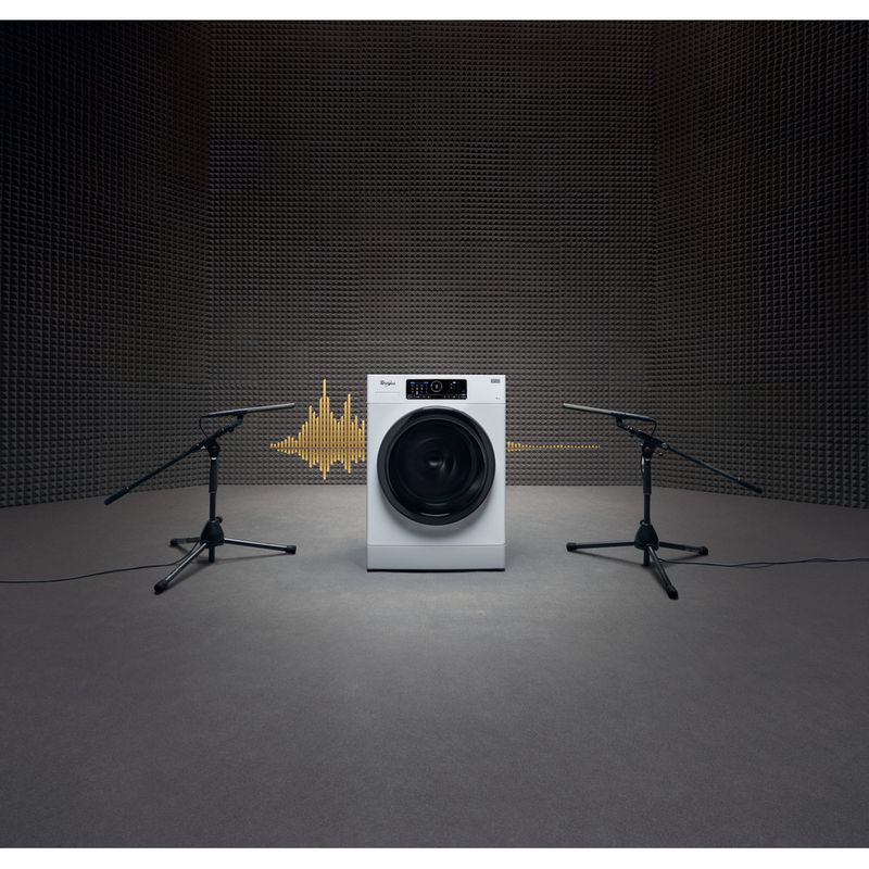 Whirlpool-Lave-linge-Pose-libre-FSCR80430-Blanc-Lave-linge-frontal-A----Lifestyle-frontal