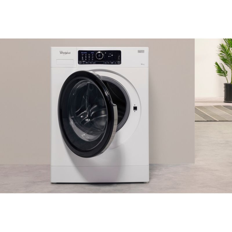 Whirlpool-Lave-linge-Pose-libre-FSCR-10432-Blanc-Lave-linge-frontal-A----Lifestyle-frontal-open