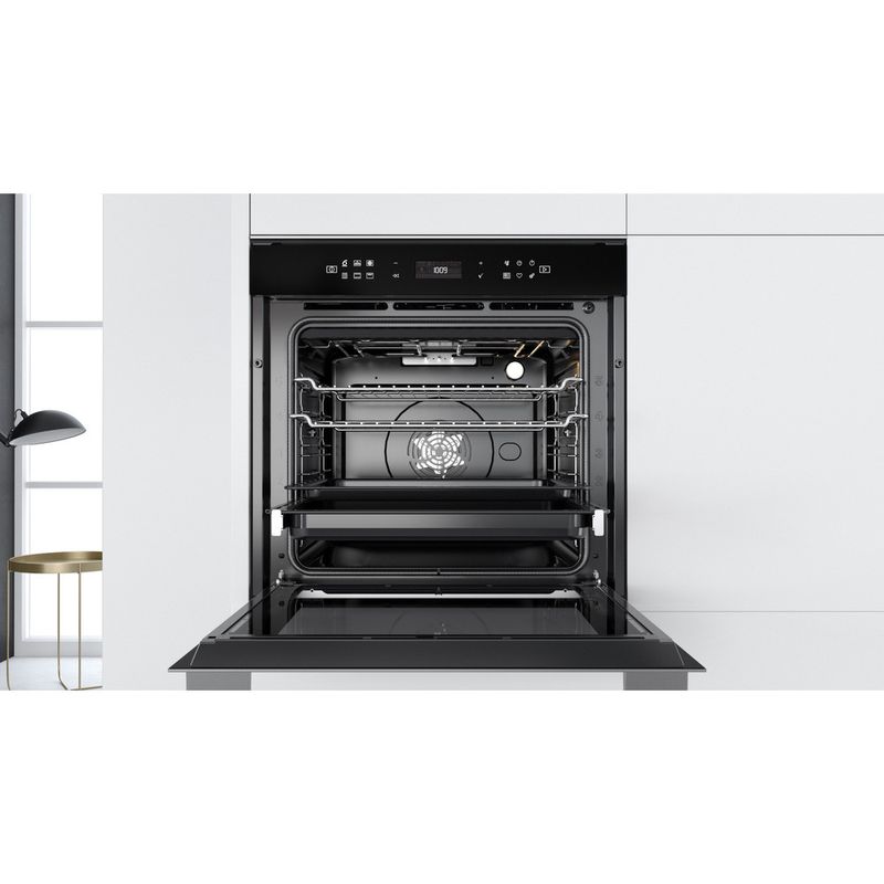 Whirlpool-Four-Encastrable-W7-OM4-4S1-P-Electrique-A--Lifestyle-frontal-open