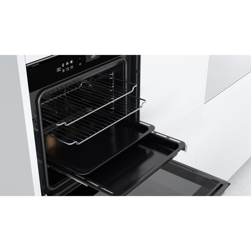 Whirlpool-Four-Encastrable-W7-OM4-4S1-P-Electrique-A--Lifestyle-perspective-open