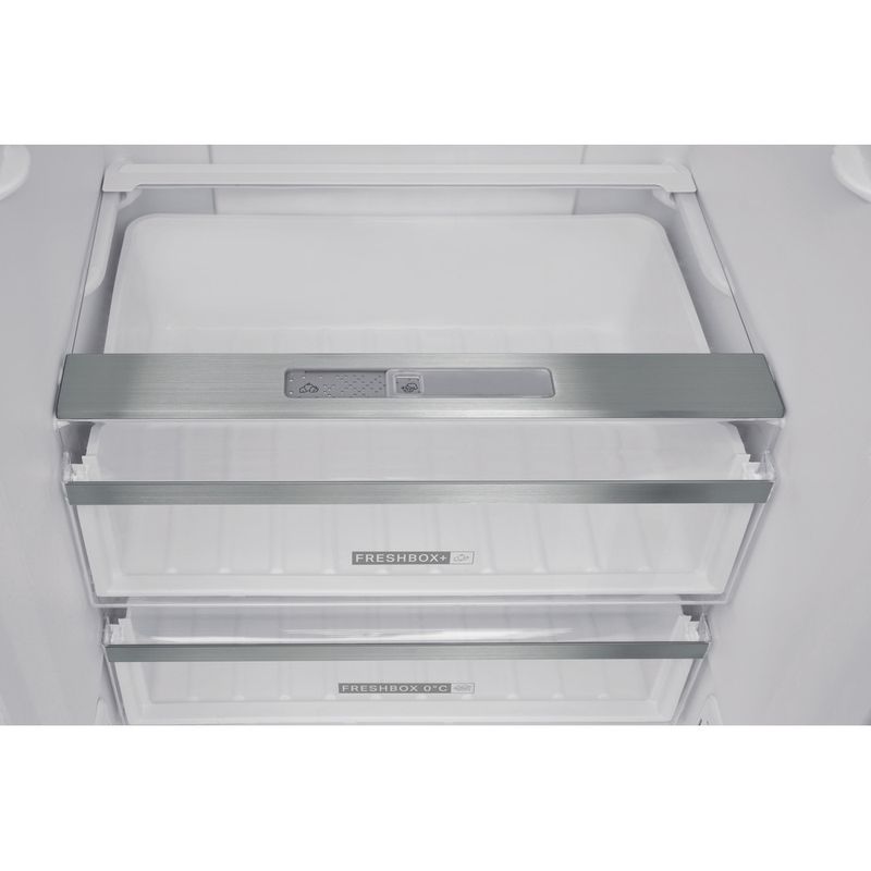 Whirlpool-Combine-refrigerateur-congelateur-Pose-libre-W7-832T-MX-H-Miroir-Inox-2-portes-Lifestyle-detail