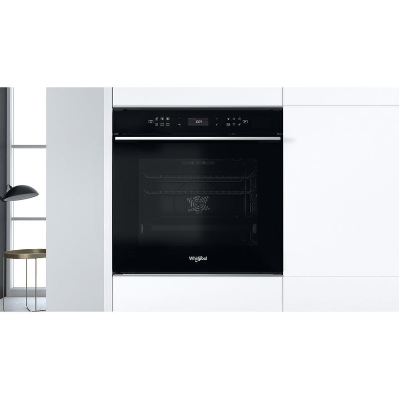 Whirlpool Four Encastrable W7 OS4 4S1 P BL Electrique A+ Lifestyle frontal