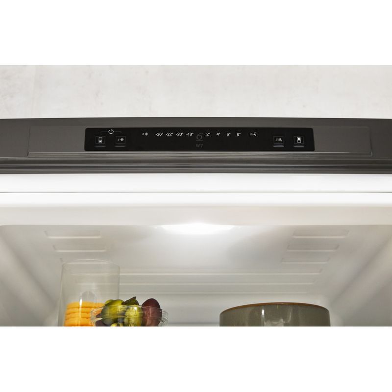 Whirlpool-Combine-refrigerateur-congelateur-Pose-libre-W7-831A-OX-Optic-Inox-2-portes-Lifestyle-control-panel