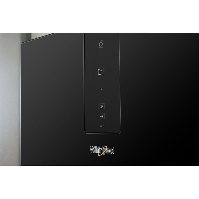 Whirlpool-Combine-refrigerateur-congelateur-Pose-libre-W7-821O-K-Noir-2-portes-Lifestyle-control-panel