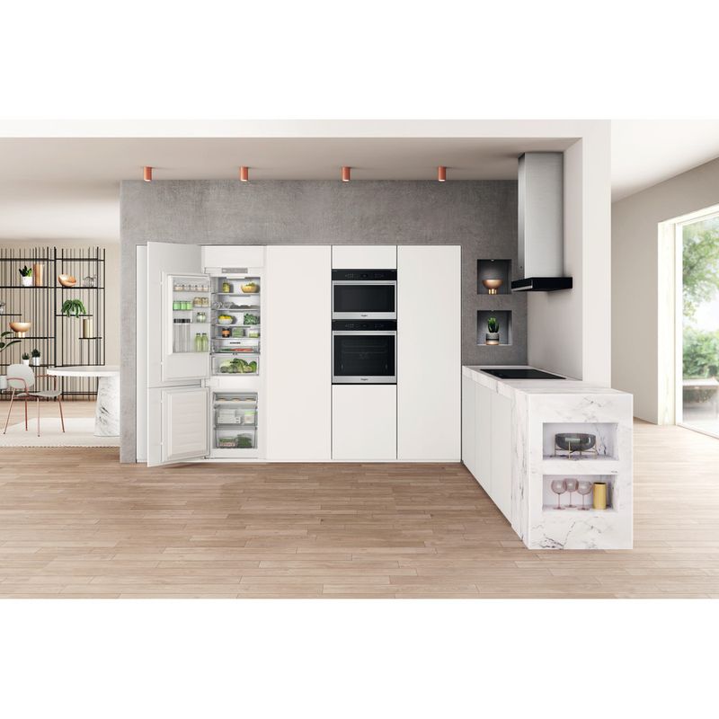 Whirlpool-Combine-refrigerateur-congelateur-Encastrable-WHC18-T332-P-Blanc-2-portes-Lifestyle-frontal-open