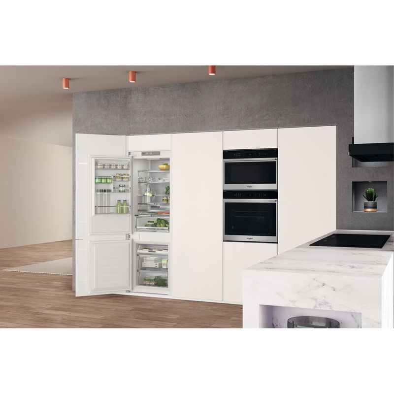 Whirlpool Combiné réfrigérateur congélateur Encastrable WHC18 T574 P Blanc 2 portes Lifestyle perspective open