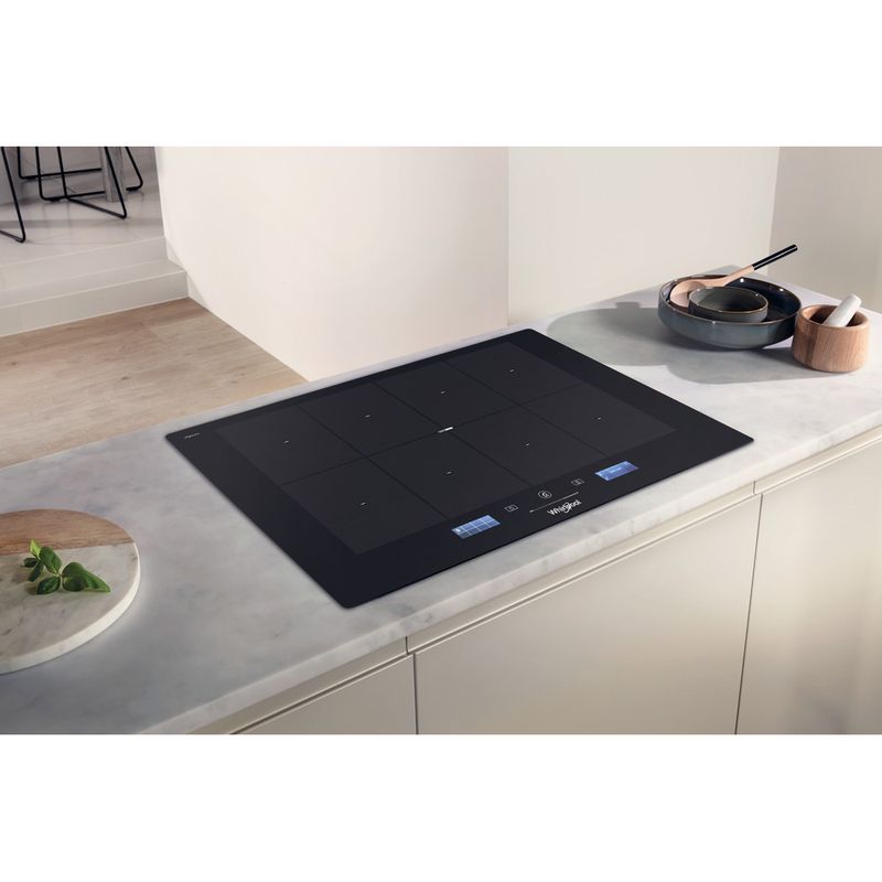 Whirlpool-Table-de-cuisson-SMP-778-C-NE-IXL-Noir-Induction-vitroceramic-Lifestyle-perspective