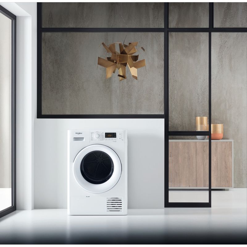 Whirlpool-Seche-linge-FT-CM11-8XB1-FR-Blanc-Lifestyle-frontal