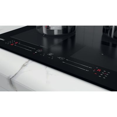 Whirlpool-Table-de-cuisson-WF-S4160-BF-Noir-Induction-vitroceramic-Lifestyle-control-panel