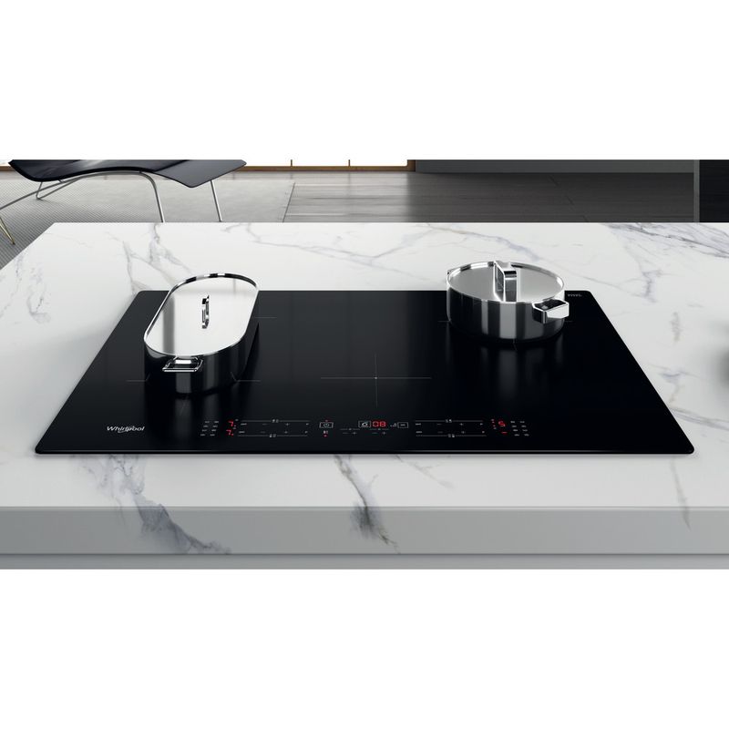 Whirlpool-Table-de-cuisson-WB-B4877-NE-Noir-Induction-vitroceramic-Lifestyle-frontal-top-down