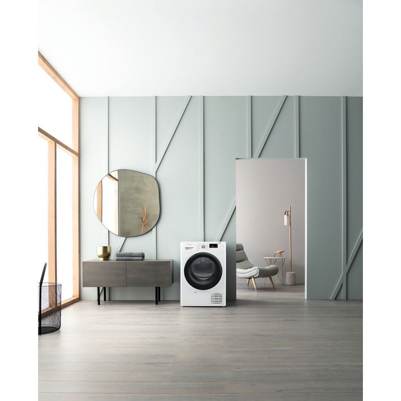 Whirlpool-Seche-linge-FFT-SM11-82B-FR-Blanc-Lifestyle-frontal