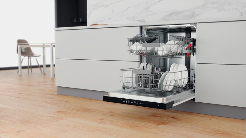 Whirlpool-Lave-vaisselle-Encastrable-WBC-3C26-B-Semi-integre-E-Lifestyle-perspective-open