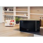 Whirlpool-Four-micro-ondes-Pose-libre-MWP-203-SB-Silver-Black-Electronique-20-Micro-ondes---gril-700-Lifestyle-frontal
