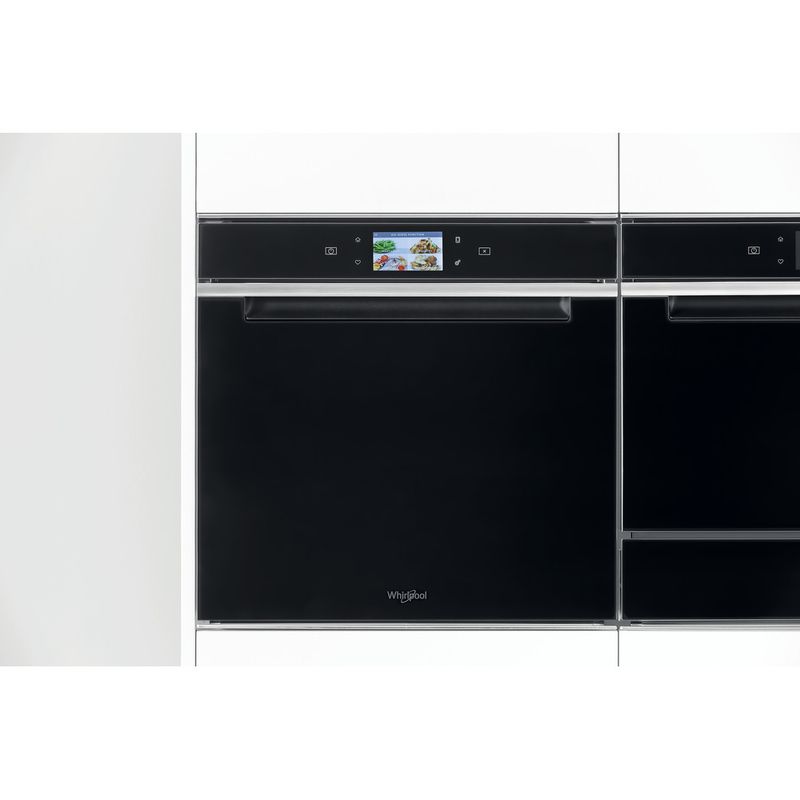 Whirlpool-Four-Encastrable-W11I-OM1-4MS2-H-Electrique-A--Lifestyle-frontal