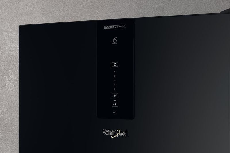 Whirlpool-Combine-refrigerateur-congelateur-Pose-libre-W7X-82O-K-Noir-2-portes-Control-panel