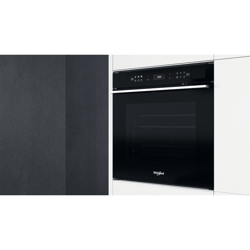 Whirlpool Four Encastrable W7 OS4 4S1 P BL Electrique A+ Lifestyle perspective