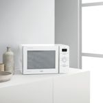 Whirlpool-Four-micro-ondes-Pose-libre-MCP-341-WH-Blanc-Electronique-25-Micro-ondes-uniquement-800-Lifestyle-perspective