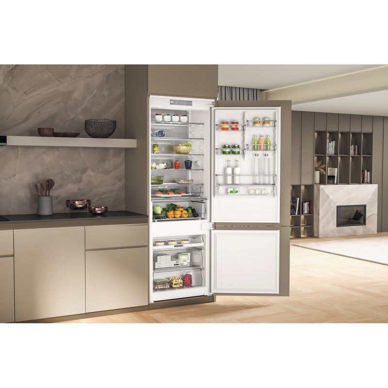 Whirlpool-Combine-refrigerateur-congelateur-Encastrable-WH-SP70-T121-Blanc-2-portes-Lifestyle-perspective-open