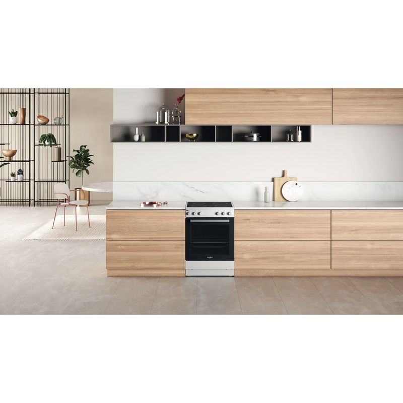 Whirlpool-Cuisiniere-WS68V8KCW-E-Blanc-Electrique-Lifestyle-frontal