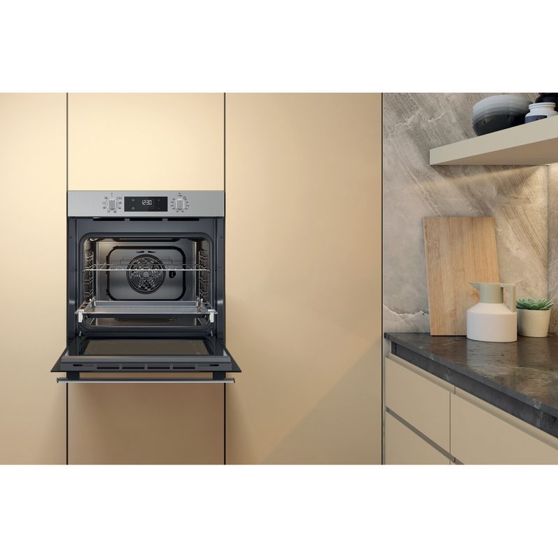Whirlpool-Four-Encastrable-OMR55CR1X-Electrique-A-Lifestyle-frontal-open
