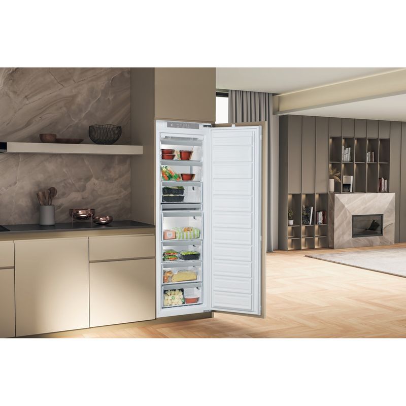 Whirlpool Congélateur Encastrable AFB 18402 Blanc Lifestyle perspective open