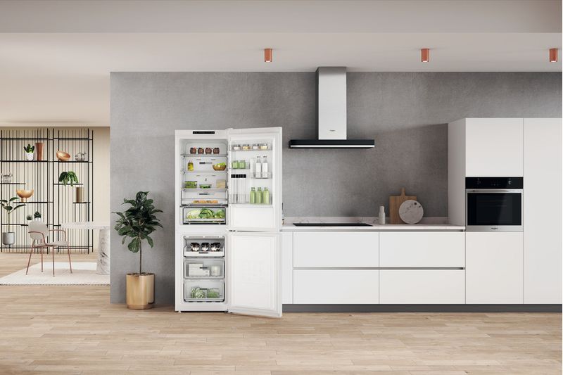 Whirlpool-Combine-refrigerateur-congelateur-Pose-libre-W7X-83A-W-Blanc-2-portes-Lifestyle-frontal-open