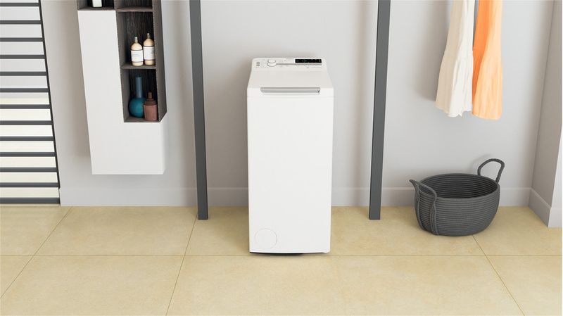 Whirlpool Lave-linge Pose-libre TDLR6251BFR Blanc Lave-linge top B Lifestyle frontal