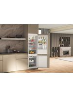 Whirlpool-Combine-refrigerateur-congelateur-Encastrable-WHC18D071A1-FR-Blanc-2-portes-Lifestyle-perspective-open