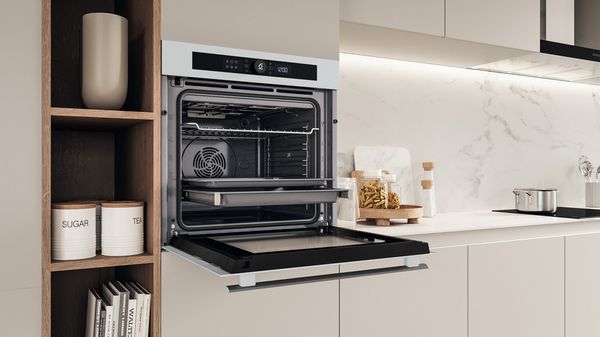 Whirlpool Four Encastrable WOI4S8PM1SWAF Electrique A+ Lifestyle perspective open