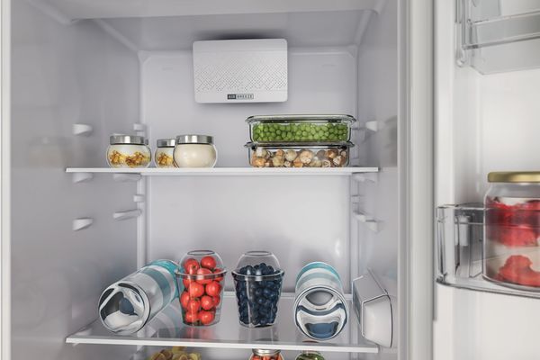 Whirlpool Réfrigérateur Encastrable WHSD18A041B1 FR Acier Lifestyle detail