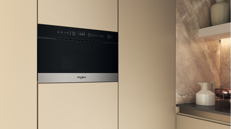 Whirlpool-Four-micro-ondes-Encastrable-WM22574BXF-Acier-inoxydable-Electronique-22-Micro-ondes---gril-750-Lifestyle-perspective