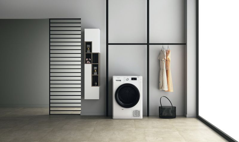 Whirlpool-Seche-linge-FFT-M11-82B-FR-R-Blanc-Lifestyle-frontal