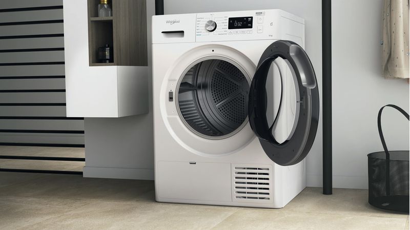 Whirlpool-Seche-linge-FFT-M11-82B-FR-R-Blanc-Lifestyle-perspective-open
