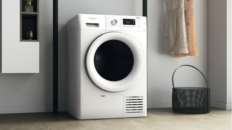 Whirlpool-Seche-linge-FFT-M11-82-FR-R-Blanc-Lifestyle-perspective
