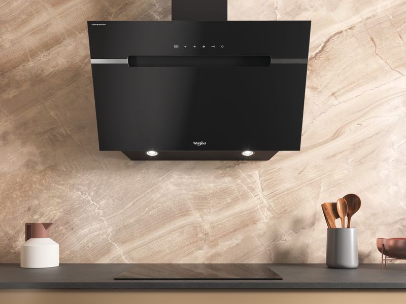 Whirlpool-Hotte-Encastrable-WHVS-91F-LT-DP-K-Noir-Mural-Electronique-Lifestyle-frontal
