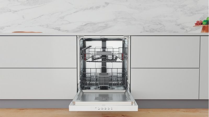 Whirlpool-Lave-vaisselle-Encastrable-W3PFD636W-Semi-integre-D-Lifestyle-frontal-open