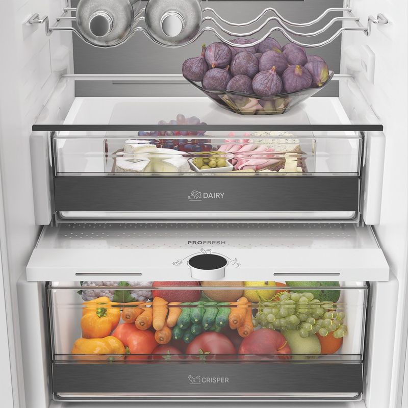 Whirlpool-Combine-refrigerateur-congelateur-Encastrable-WHK2-5324-B7E-White---ARC-P1-2-portes-Lifestyle-detail