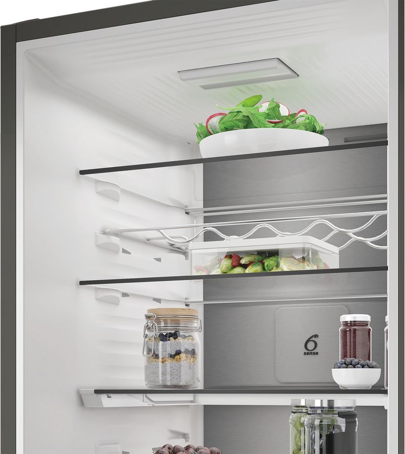 Whirlpool-Combine-refrigerateur-congelateur-Pose-libre-WHK-26413-XBR6EE-Noir-2-portes-Lifestyle-detail