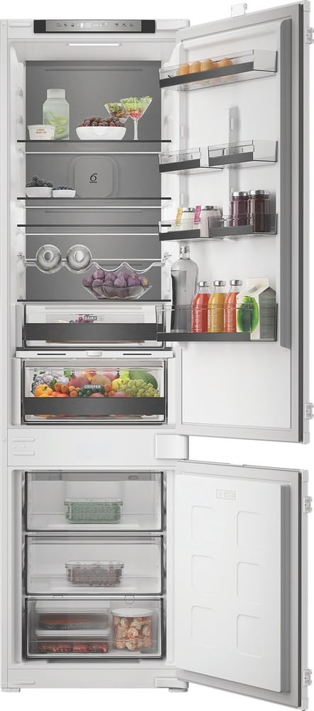 Whirlpool-Combine-refrigerateur-congelateur-Encastrable-WHK2-5323-B5E1-Zinc-Metal-2-portes-Lifestyle-frontal-open